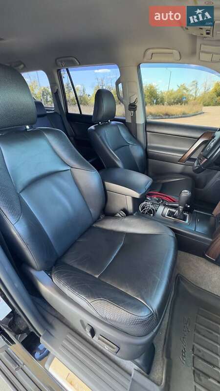 Внедорожник / Кроссовер Toyota Land Cruiser Prado 2010 в Житомире