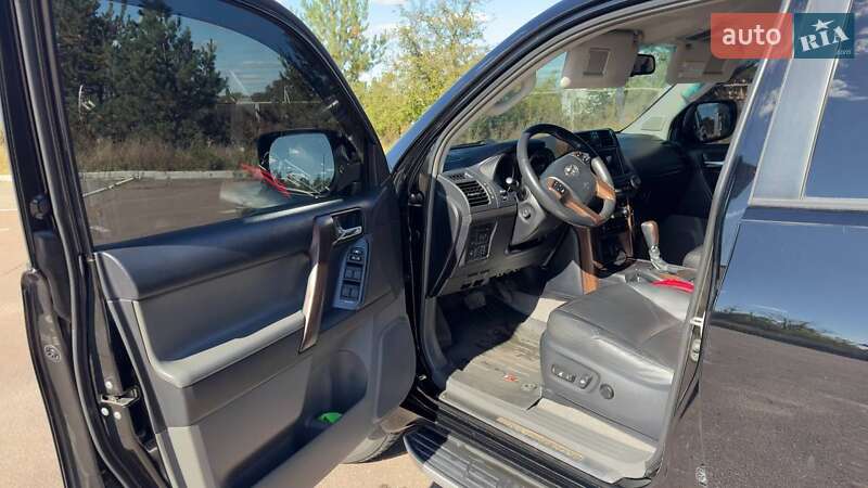 Внедорожник / Кроссовер Toyota Land Cruiser Prado 2010 в Житомире