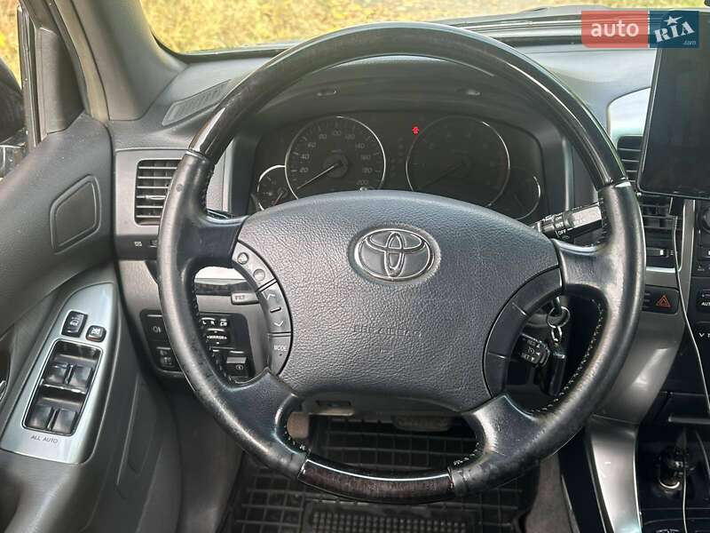Позашляховик / Кросовер Toyota Land Cruiser Prado 2008 в Києві