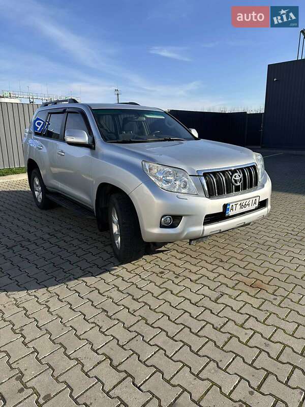 Внедорожник / Кроссовер Toyota Land Cruiser Prado 2012 в Коломые