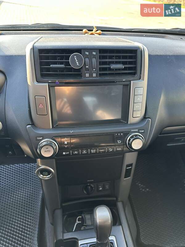 Внедорожник / Кроссовер Toyota Land Cruiser Prado 2012 в Коломые