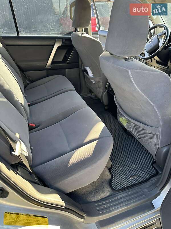 Внедорожник / Кроссовер Toyota Land Cruiser Prado 2012 в Коломые