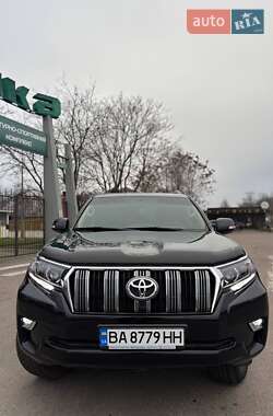 Внедорожник / Кроссовер Toyota Land Cruiser Prado 2010 в Александрие