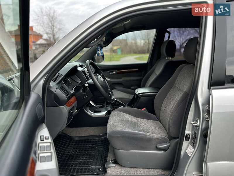 Внедорожник / Кроссовер Toyota Land Cruiser Prado 2006 в Хмельницком