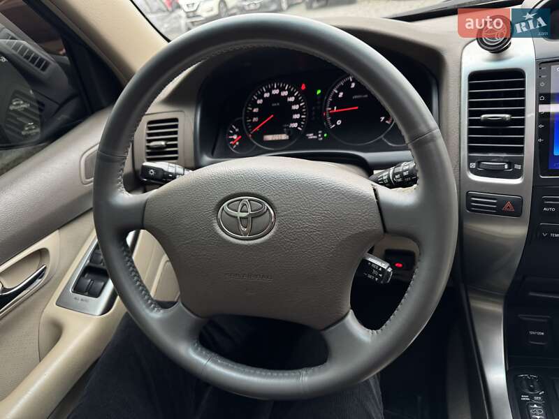 Позашляховик / Кросовер Toyota Land Cruiser Prado 2005 в Вінниці