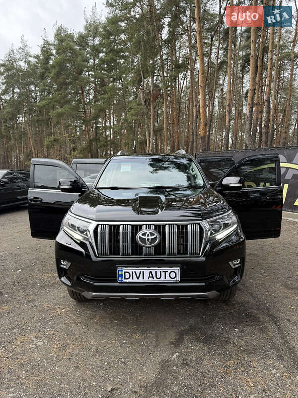 Позашляховик / Кросовер Toyota Land Cruiser Prado 2019 в Києві