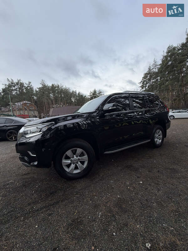 Позашляховик / Кросовер Toyota Land Cruiser Prado 2019 в Києві