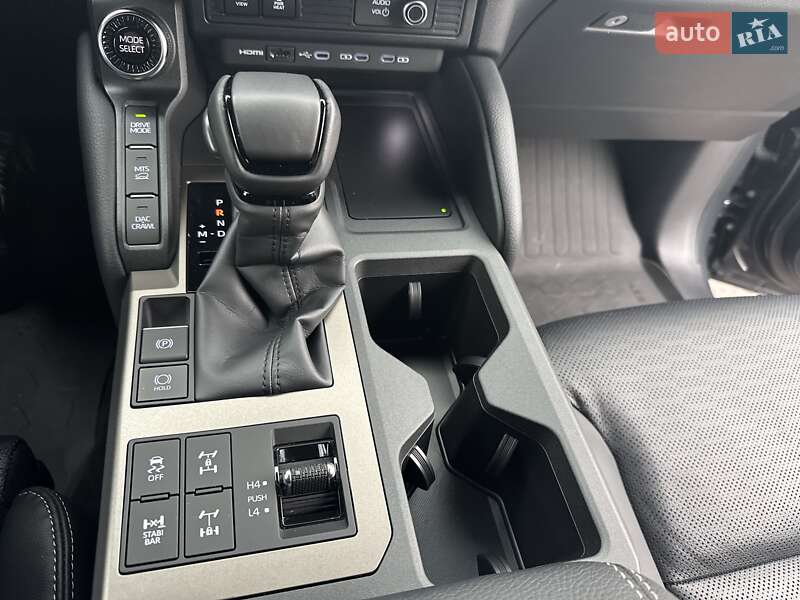 Позашляховик / Кросовер Toyota Land Cruiser Prado 2024 в Києві