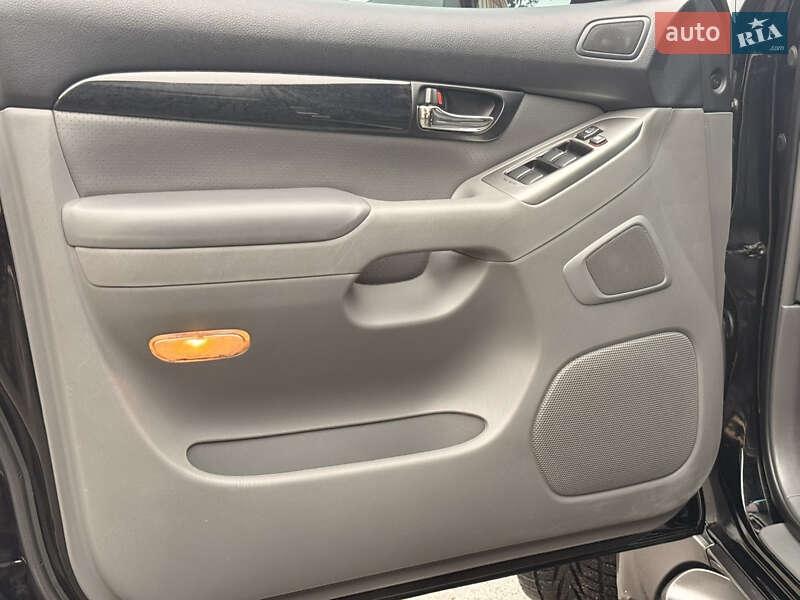 Внедорожник / Кроссовер Toyota Land Cruiser Prado 2008 в Киеве