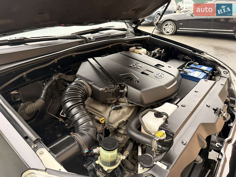 Внедорожник / Кроссовер Toyota Land Cruiser Prado 2008 в Киеве