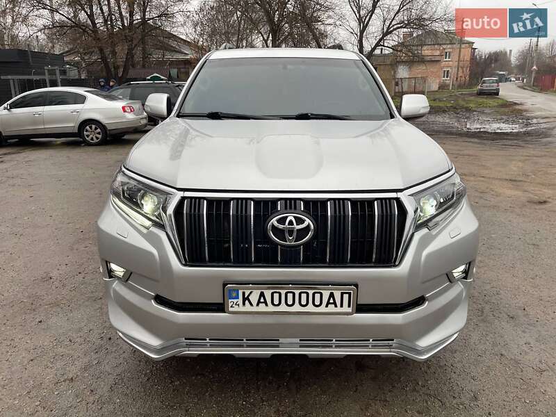 Позашляховик / Кросовер Toyota Land Cruiser Prado 2018 в Миронівці