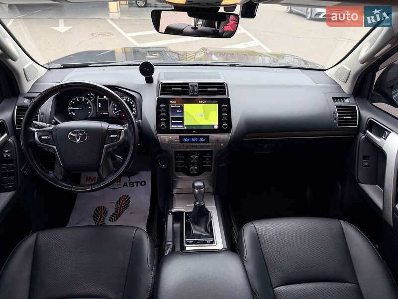 Позашляховик / Кросовер Toyota Land Cruiser Prado 2022 в Києві