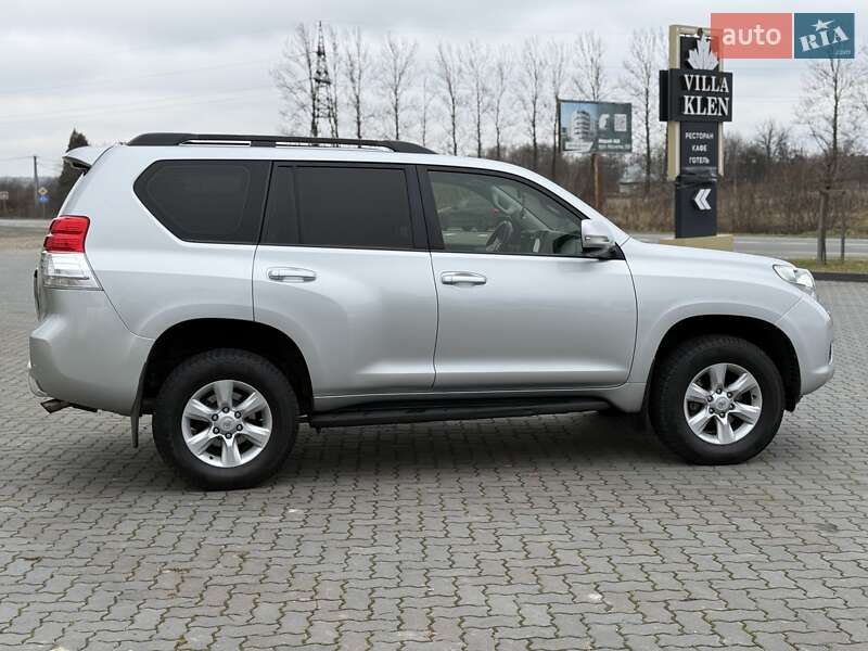 Внедорожник / Кроссовер Toyota Land Cruiser Prado 2013 в Ивано-Франковске