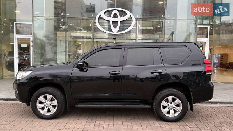 Внедорожник / Кроссовер Toyota Land Cruiser Prado 2019 в Киеве