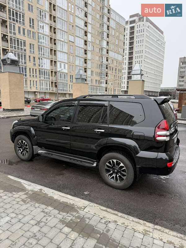 Внедорожник / Кроссовер Toyota Land Cruiser Prado 2007 в Харькове