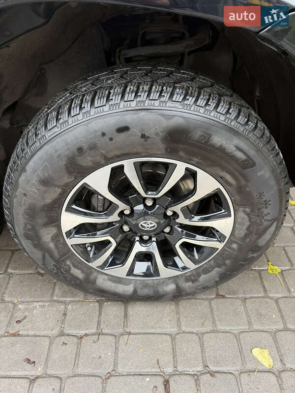 Внедорожник / Кроссовер Toyota Land Cruiser Prado 2007 в Харькове