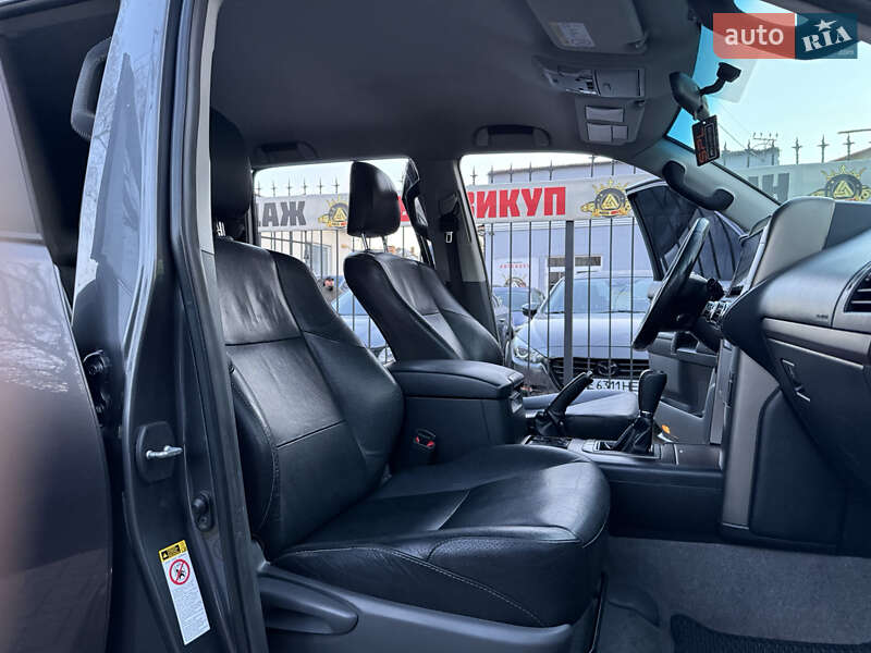 Позашляховик / Кросовер Toyota Land Cruiser Prado 2013 в Миколаєві