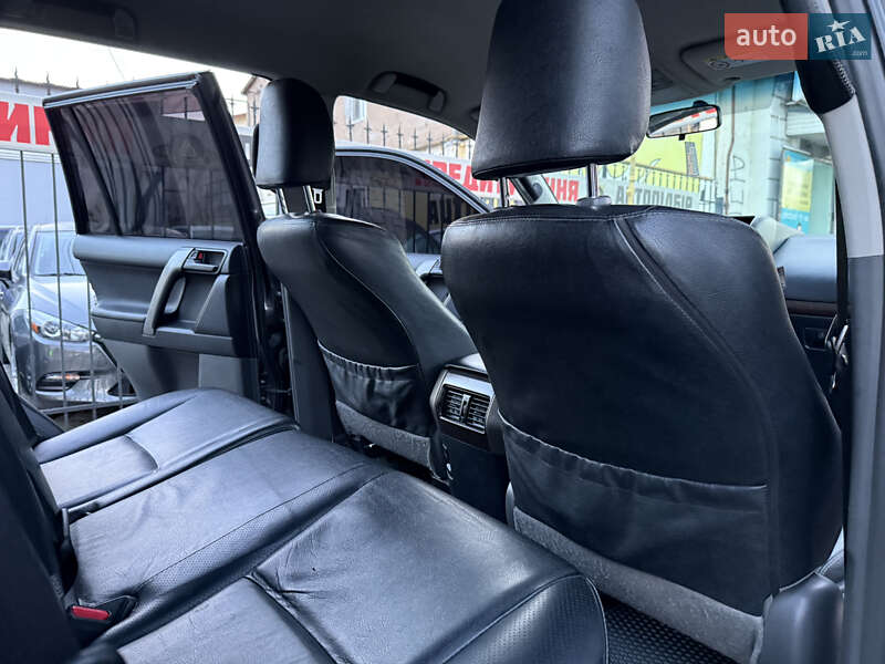 Позашляховик / Кросовер Toyota Land Cruiser Prado 2013 в Миколаєві