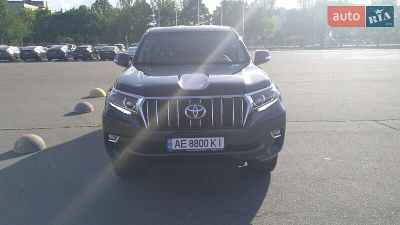 Внедорожник / Кроссовер Toyota Land Cruiser Prado 2023 в Днепре