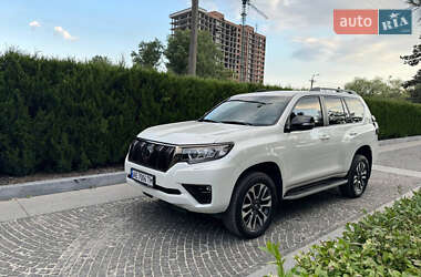 Внедорожник / Кроссовер Toyota Land Cruiser Prado 2022 в Днепре