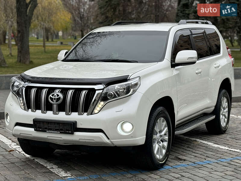 Позашляховик / Кросовер Toyota Land Cruiser Prado 2016 в Харкові