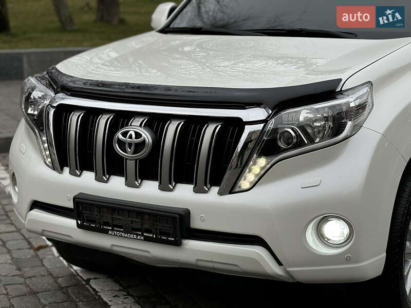 Позашляховик / Кросовер Toyota Land Cruiser Prado 2016 в Харкові