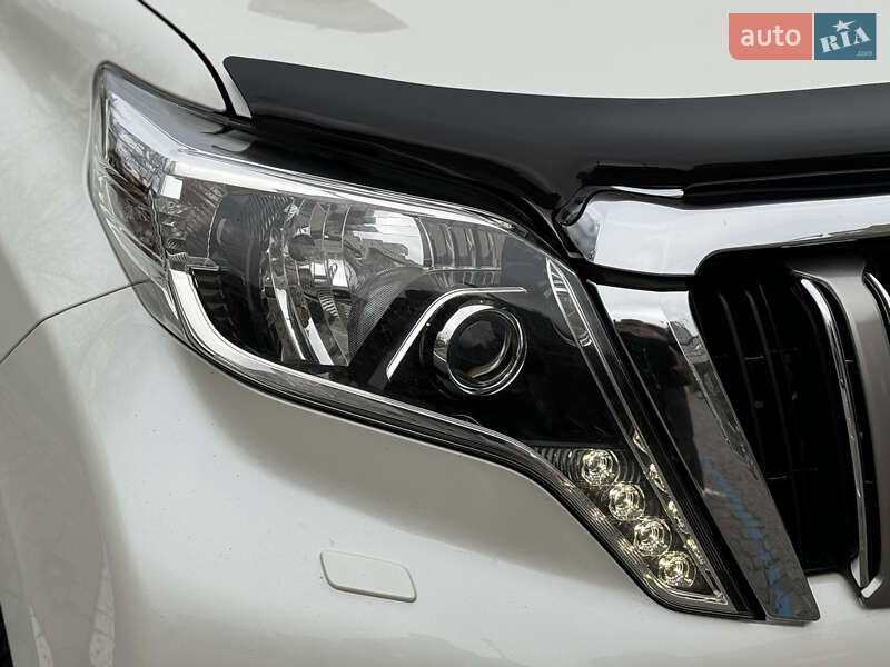 Позашляховик / Кросовер Toyota Land Cruiser Prado 2016 в Харкові