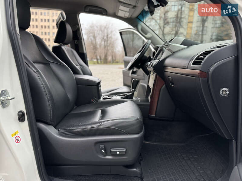 Позашляховик / Кросовер Toyota Land Cruiser Prado 2016 в Харкові