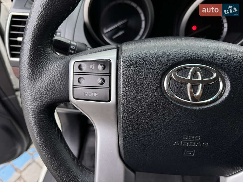 Позашляховик / Кросовер Toyota Land Cruiser Prado 2016 в Харкові