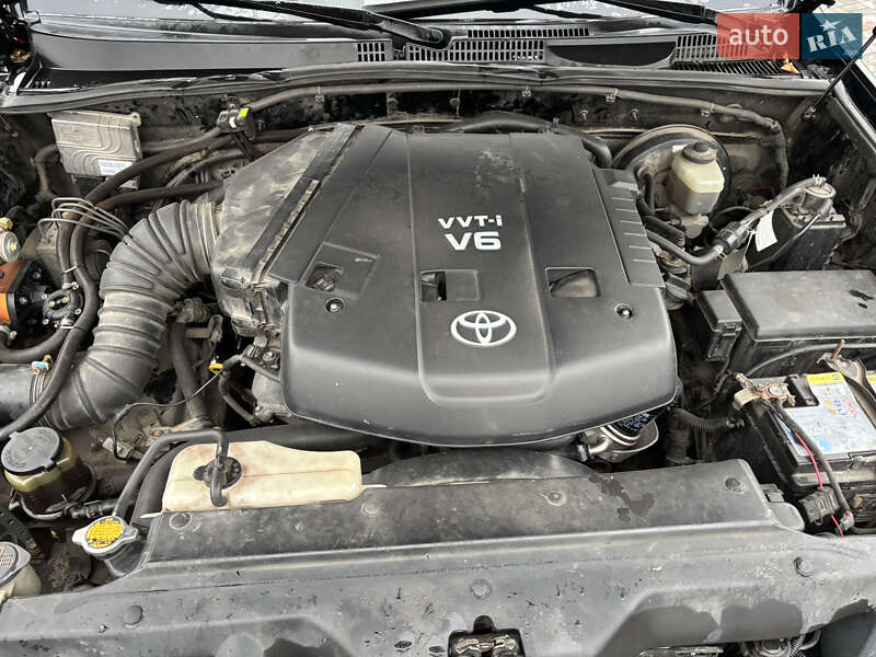 Внедорожник / Кроссовер Toyota Land Cruiser Prado 2005 в Житомире