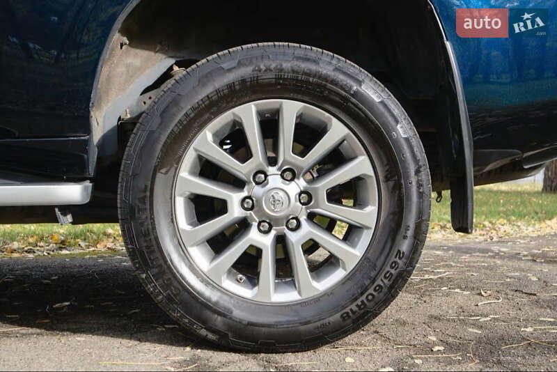 Внедорожник / Кроссовер Toyota Land Cruiser Prado 2017 в Киеве