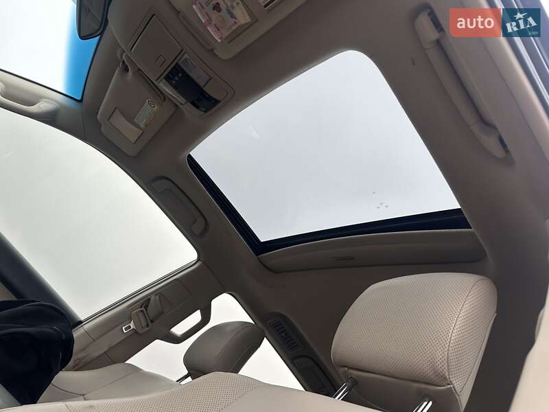 Позашляховик / Кросовер Toyota Land Cruiser Prado 2010 в Києві