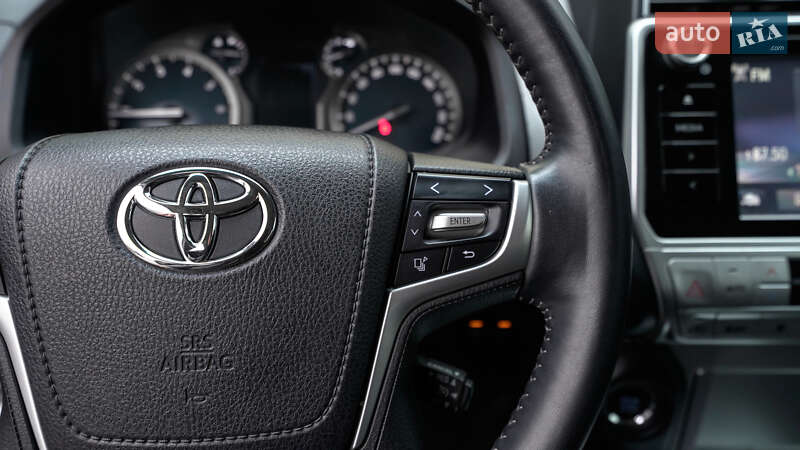 Внедорожник / Кроссовер Toyota Land Cruiser Prado 2020 в Львове