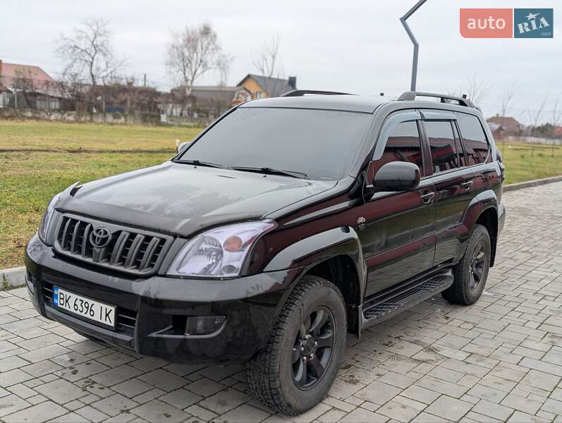 Внедорожник / Кроссовер Toyota Land Cruiser Prado 2005 в Здолбунове