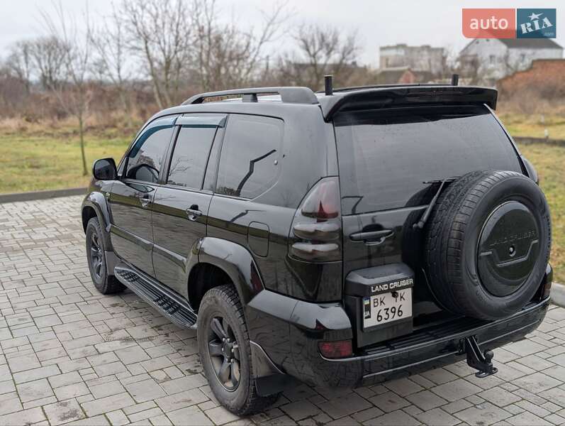 Внедорожник / Кроссовер Toyota Land Cruiser Prado 2005 в Здолбунове