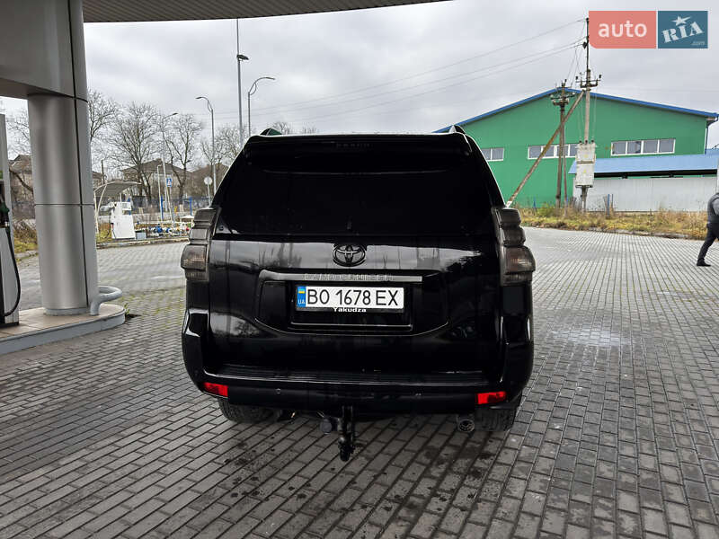 Позашляховик / Кросовер Toyota Land Cruiser Prado 2010 в Тернополі