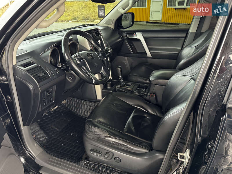 Позашляховик / Кросовер Toyota Land Cruiser Prado 2010 в Тернополі