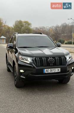 Позашляховик / Кросовер Toyota Land Cruiser Prado 2023 в Дніпрі