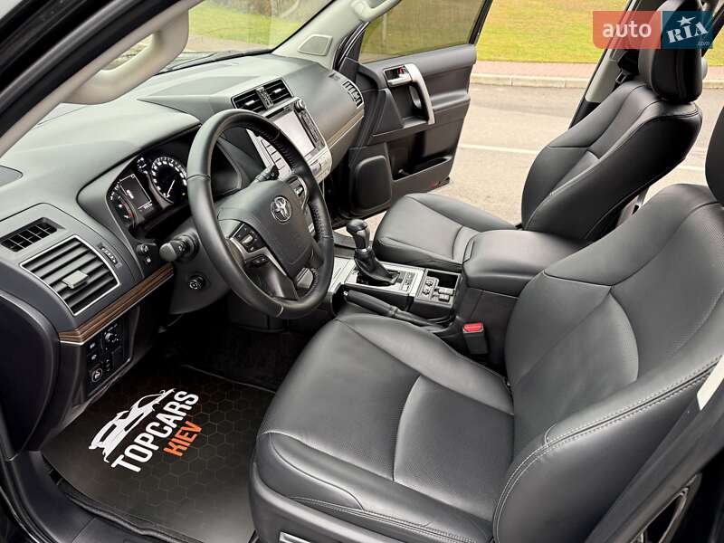 Внедорожник / Кроссовер Toyota Land Cruiser Prado 2020 в Киеве фото 28 Внедорожник / Кроссовер Toyota Land Cruiser Prado 2020 в Киеве