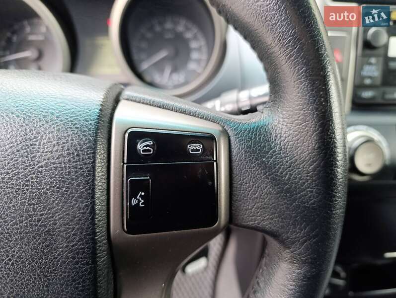 Внедорожник / Кроссовер Toyota Land Cruiser Prado 2012 в Николаеве