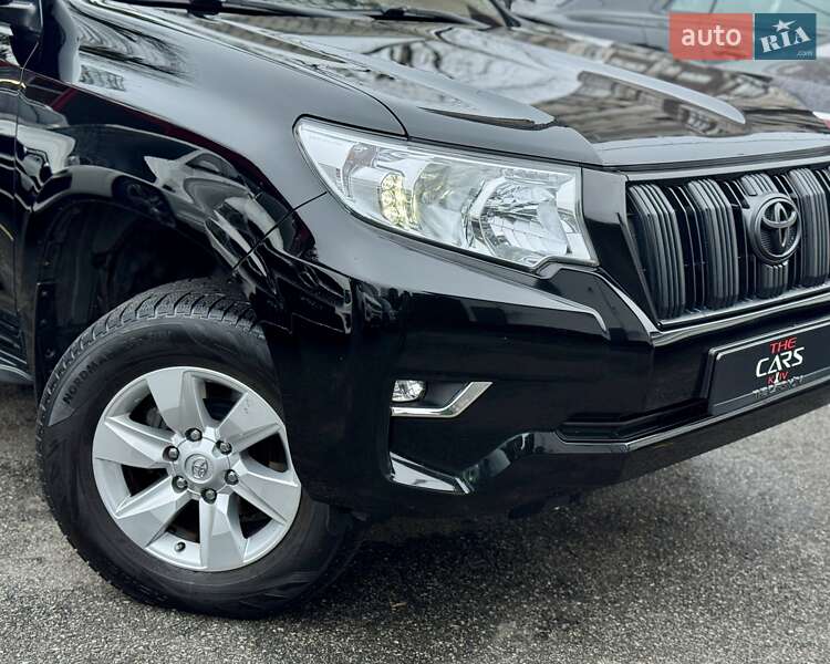 Внедорожник / Кроссовер Toyota Land Cruiser Prado 2019 в Киеве