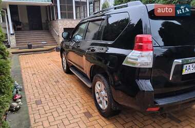 Позашляховик / Кросовер Toyota Land Cruiser Prado 2010 в Києві