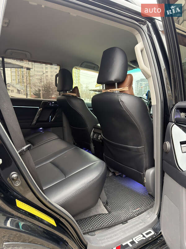 Внедорожник / Кроссовер Toyota Land Cruiser Prado 2011 в Ивано-Франковске