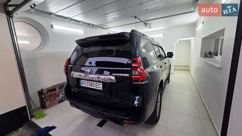 Внедорожник / Кроссовер Toyota Land Cruiser Prado 2020 в Виноградове