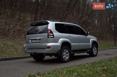 Позашляховик / Кросовер Toyota Land Cruiser Prado 2005 в Ірпені