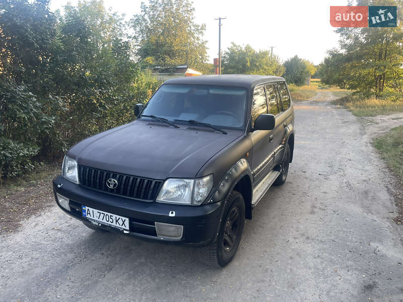 Внедорожник / Кроссовер Toyota Land Cruiser Prado 2000 в Киеве