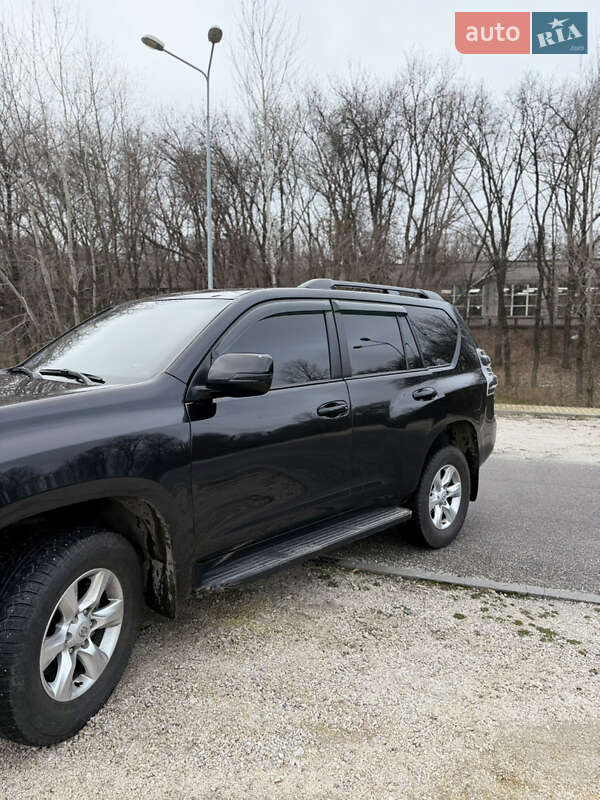 Внедорожник / Кроссовер Toyota Land Cruiser Prado 2010 в Днепре фото 4 Внедорожник / Кроссовер Toyota Land Cruiser Prado 2010 в Днепре