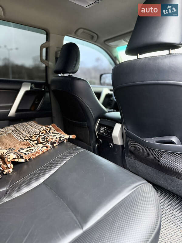 Внедорожник / Кроссовер Toyota Land Cruiser Prado 2010 в Днепре фото 19 Внедорожник / Кроссовер Toyota Land Cruiser Prado 2010 в Днепре