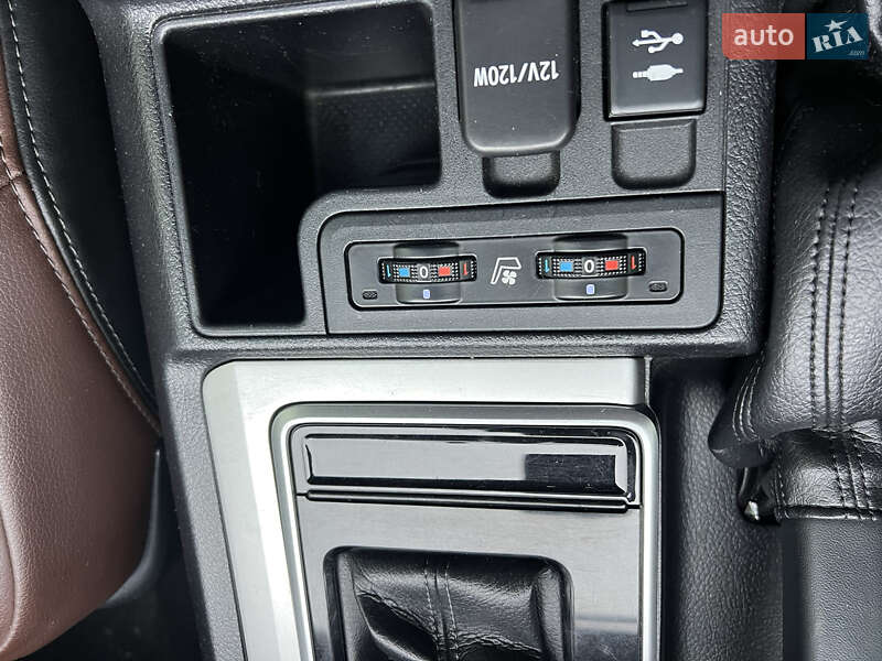 Внедорожник / Кроссовер Toyota Land Cruiser Prado 2020 в Днепре