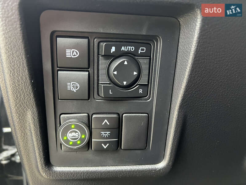 Внедорожник / Кроссовер Toyota Land Cruiser Prado 2020 в Днепре